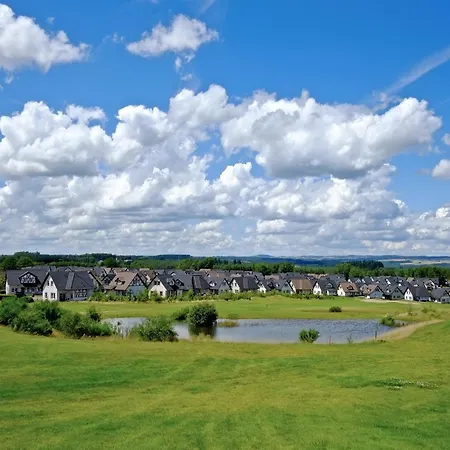 Semesterbostad Restyled Near The River Moselle